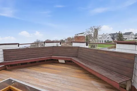 Exterior - 2 Bluff Rd, Hull, MA 02045 photo 2 of 5