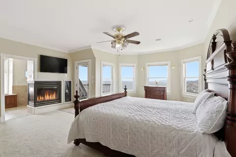 Bedroom - 2 Bluff Rd, Hull, MA 02045 photo 1 of 4