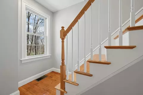 Entry Way - 125 Singletary Ave, Sutton, MA 01590 photo 4 of 5