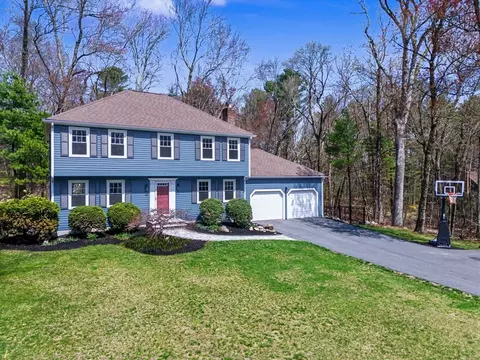 1 Coburn Rd, Hopkinton, MA 01748