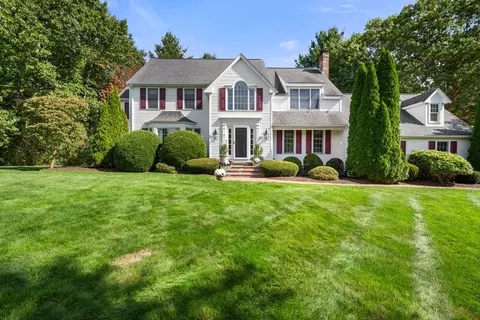7 Huckleberry Rd, Hopkinton, MA 01748