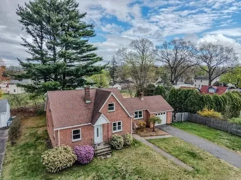 91 Haven Ave, Chicopee, MA 01013 photo 4