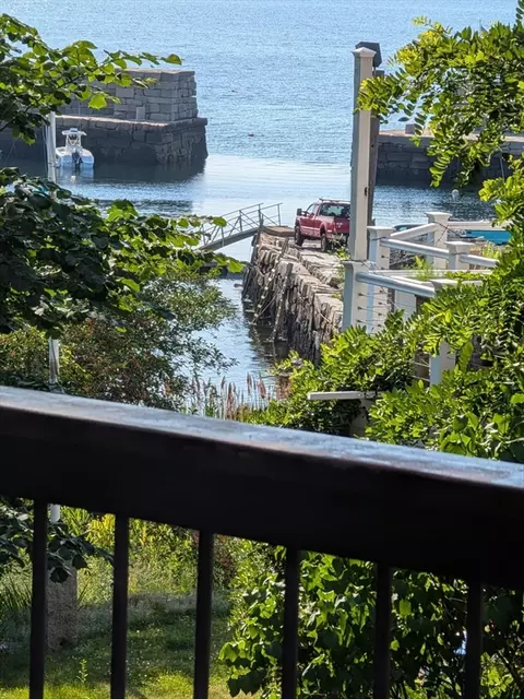 View/Area - 12 Andrews St, Gloucester, MA 01930 photo 3 of 4