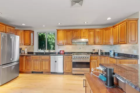 Kitchen - 12 Andrews St, Gloucester, MA 01930 photo 6 of 7