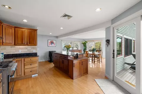 Other - 12 Andrews St, Gloucester, MA 01930 photo 2 of 9