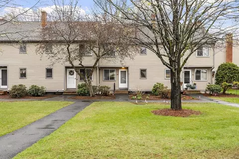 140 Cortland Cir #140, Leominster, MA 01453