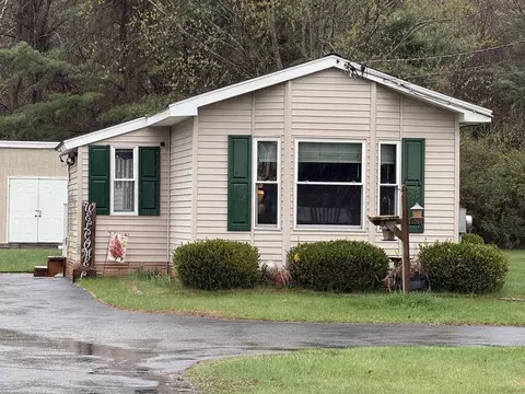 414 Palmer Rd, Ware, MA 01082 photo 2