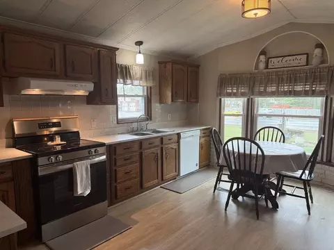 414 Palmer Rd, Ware, MA 01082 photo 3