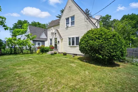 91 Braddock St, Springfield, MA 01109 photo 3