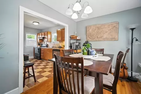 91 Braddock St, Springfield, MA 01109 photo 8