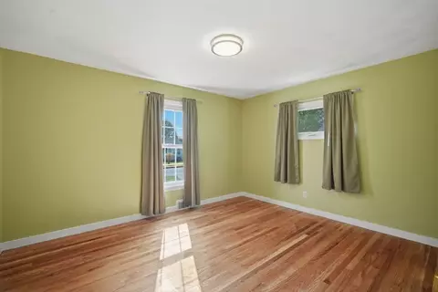 210 Winton St, Springfield, MA 01118 photo 26
