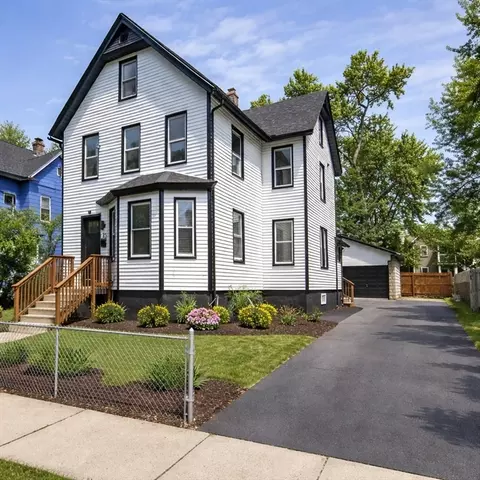 25 Dawes St, Springfield, MA 01109