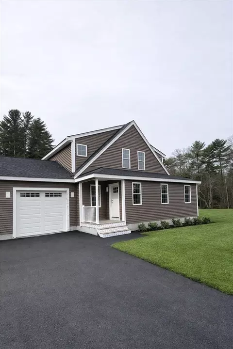 19 Kashmirs Way #19, Middleboro, MA 02346
