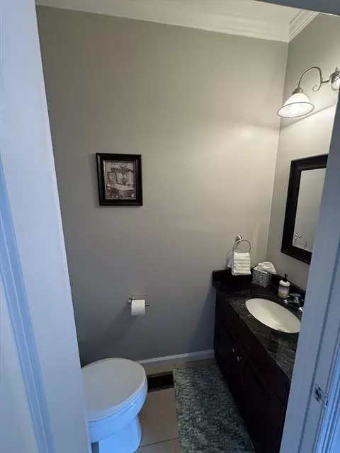 89 E Mountain St, Worcester, MA 01606 photo 5