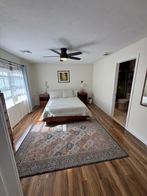 89 E Mountain St, Worcester, MA 01606 photo 8