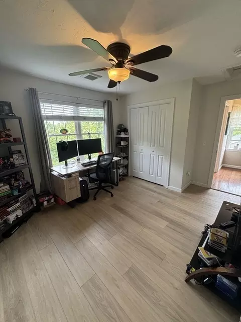 89 E Mountain St, Worcester, MA 01606 photo 7