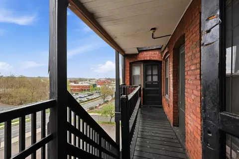Exterior - 91 E Park St, Springfield, MA 01105 photo 2 of 2
