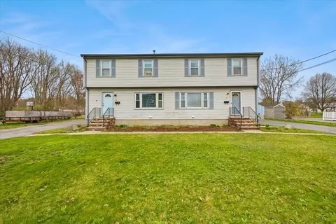 15 Hart St, Taunton, MA 02780
