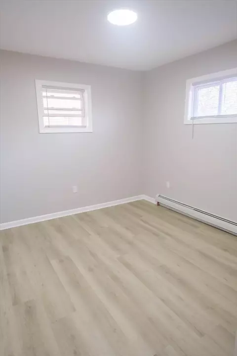 23 Eldert St, Springfield, MA 01109 photo 14