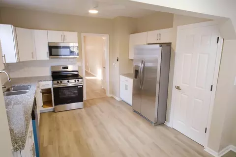 23 Eldert St, Springfield, MA 01109 photo 11