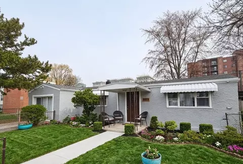 2 Porter Ave, Revere, MA 02151