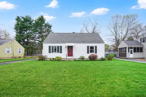 106 Maebeth St, Springfield, MA 01119 photo 2