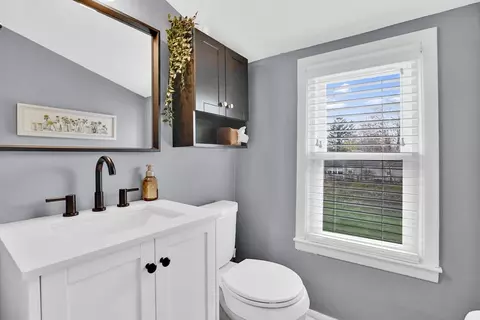 106 Maebeth St, Springfield, MA 01119 photo 22