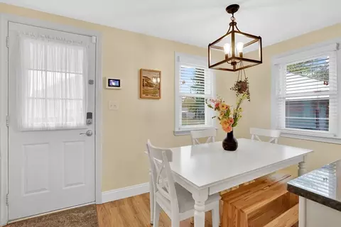 106 Maebeth St, Springfield, MA 01119 photo 12