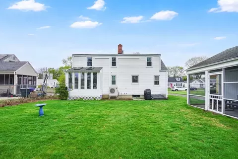 106 Maebeth St, Springfield, MA 01119 photo 4