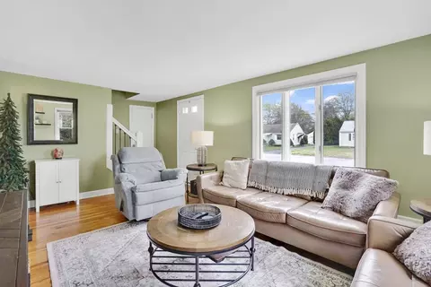 106 Maebeth St, Springfield, MA 01119 photo 18