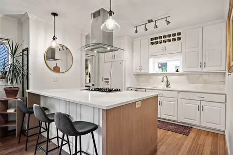 34 Everett Ave #1, Somerville, MA 02145