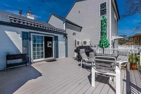 Exterior - 26 Washington Dr, Wareham, MA 02571 photo 9 of 10