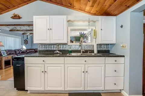 Kitchen - 26 Washington Dr, Wareham, MA 02571 photo 2 of 3