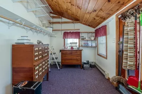 Entry Way - 26 Washington Dr, Wareham, MA 02571 photo 4 of 4