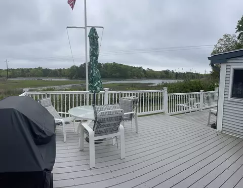 Exterior - 26 Washington Dr, Wareham, MA 02571 photo 8 of 10