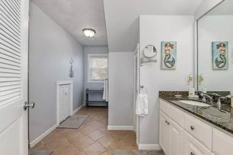 Bath - 26 Washington Dr, Wareham, MA 02571 photo 3 of 5