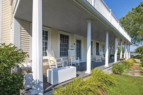 4 Margin St #A, Cohasset, MA 02025