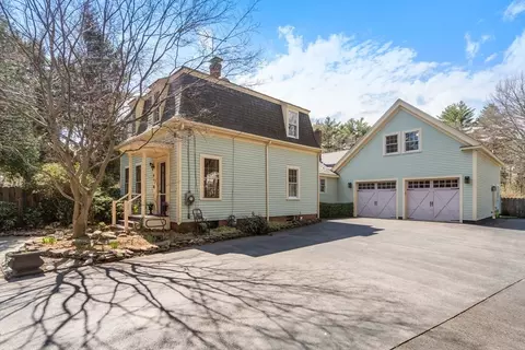 165 Gleasondale Rd, Stow, MA 01775