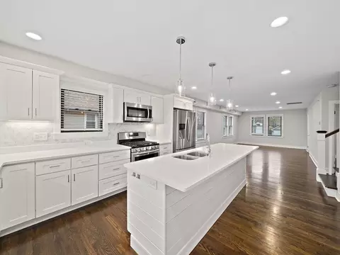 37 Bay State Rd #37, Quincy, MA 02171