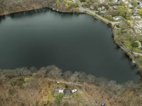 51 Reed Rd, Shrewsbury, MA 01545