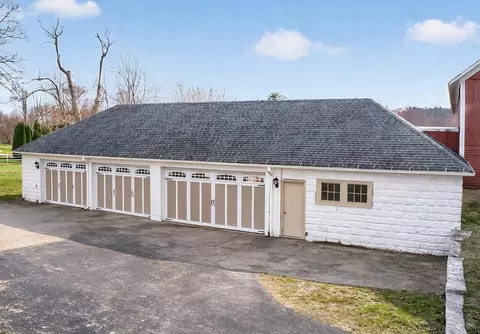 Exterior - 47 Singletary Ave, Sutton, MA 01590 photo 2 of 3