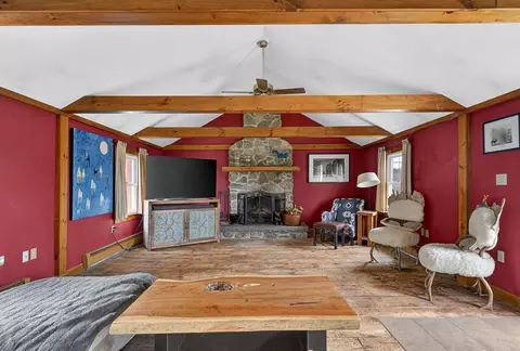 Living - 47 Singletary Ave, Sutton, MA 01590 photo 2 of 4