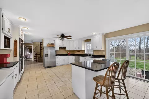 Kitchen - 47 Singletary Ave, Sutton, MA 01590 photo 1 of 3