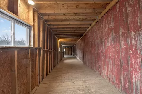 Entry Way - 47 Singletary Ave, Sutton, MA 01590 photo 9 of 10