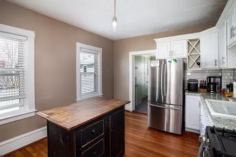 318 Cypress St, Fall River, MA 02720 photo 12
