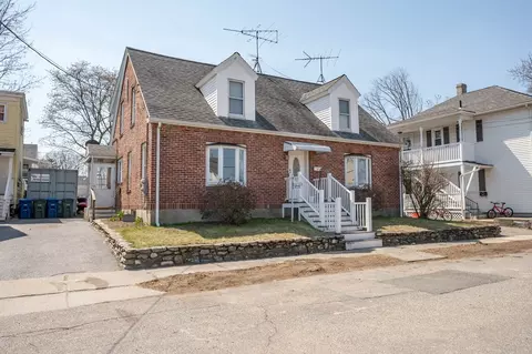 16 Central Ct, Leominster, MA 01453