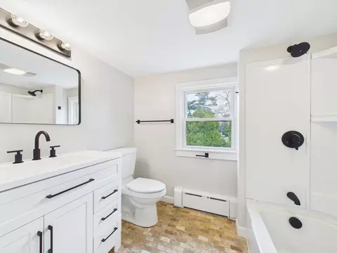 9 Burt St, Acushnet, MA 02743 photo 24
