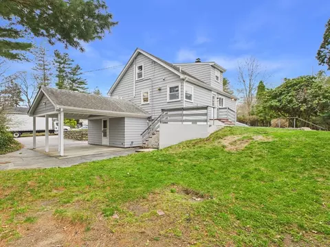 9 Burt St, Acushnet, MA 02743 photo 7