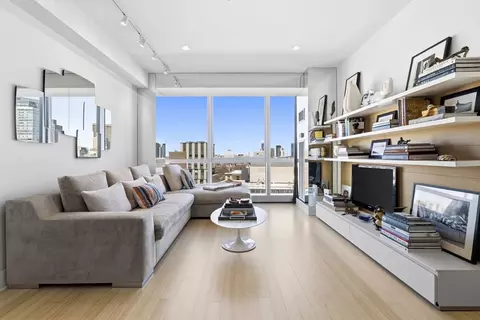 110 Stuart St #17D, Boston, MA 02116