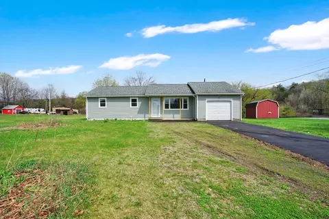 258 Rock Valley Rd, Holyoke, MA 01040
